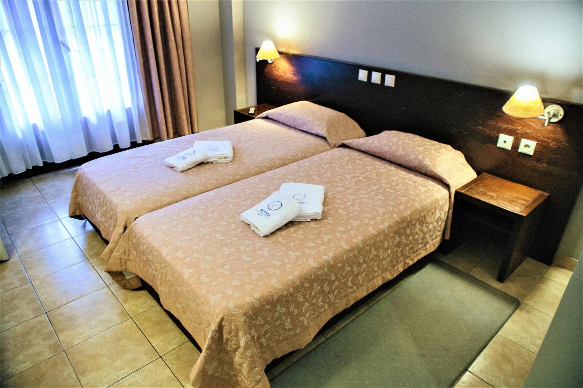 Grand Hotel Dentro Konitsa Exterior photo